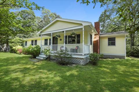 67 Pinecrest Ave, Mashpee, MA 02649 photo 2
