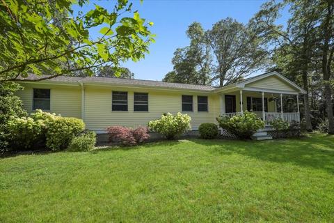 67 Pinecrest Ave, Mashpee, MA 02649 photo 1