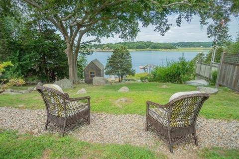 26 Thurston Point Rd, Gloucester, MA 01930 photo 3