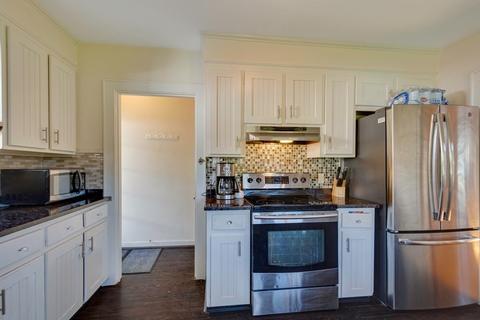 494 E Central St, Franklin, MA 02038 photo 7