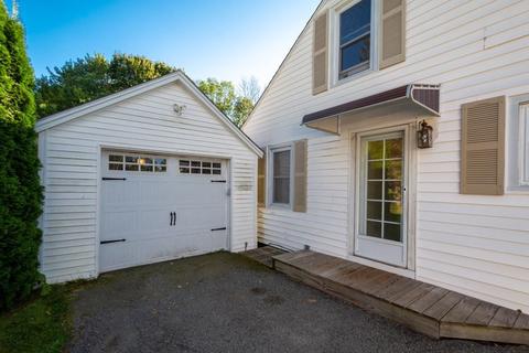 494 E Central St, Franklin, MA 02038 photo 2