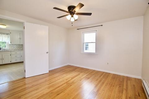 75 Rosella St, Springfield, MA 01118 photo 19