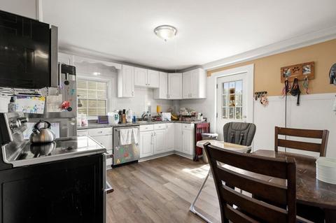 32 Warner St, Gloucester, MA 01930 photo 5