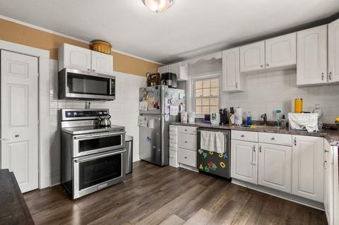 32 Warner St, Gloucester, MA 01930 photo 4