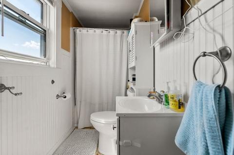 32 Warner St, Gloucester, MA 01930 photo 7
