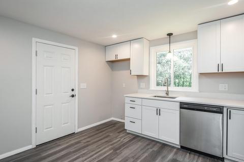 65 Flagg St, Worcester, MA 01602 photo 12