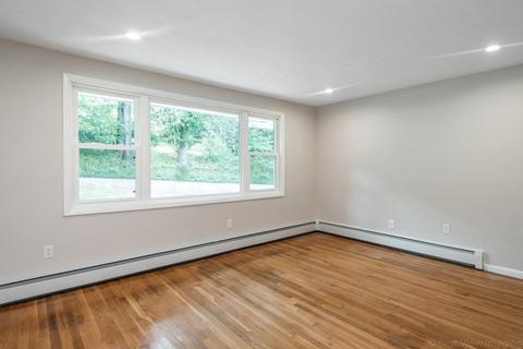 65 Flagg St, Worcester, MA 01602 photo 7