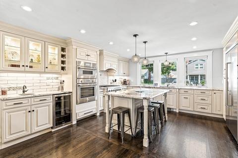 7 Donegal Cir, Danvers, MA 01923 photo 3