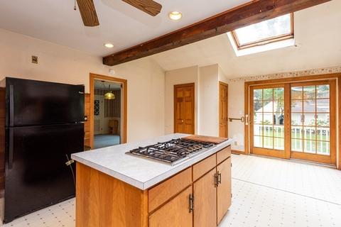 13 Prospect St, Georgetown, MA 01833 photo 14