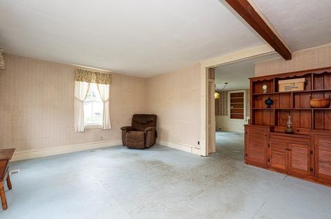 13 Prospect St, Georgetown, MA 01833 photo 5