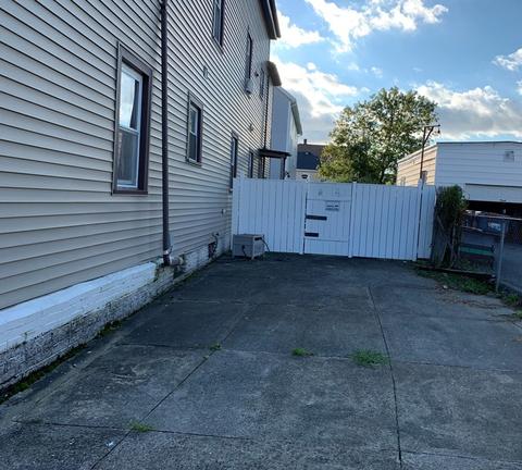192 Last St, Fall River, MA 02724 photo 2