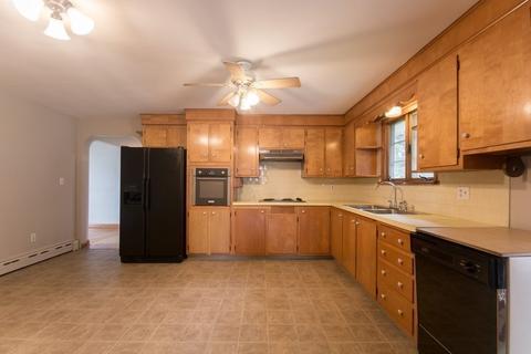 317 Dwelly St, Fall River, MA 02724 photo 10