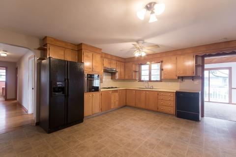 317 Dwelly St, Fall River, MA 02724 photo 7
