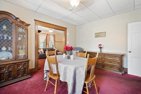 641 Bay St, Springfield, MA 01109 photo 5