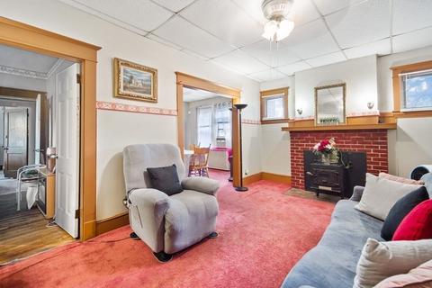 641 Bay St, Springfield, MA 01109 photo 4