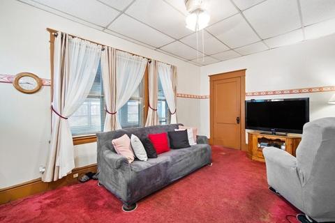 641 Bay St, Springfield, MA 01109 photo 3