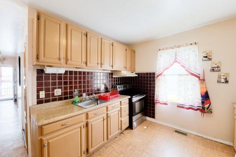 25 Merrick St, Worcester, MA 01609 photo 12