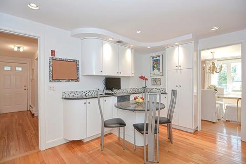 787 Greendale Ave, Needham, MA 02492 photo 12