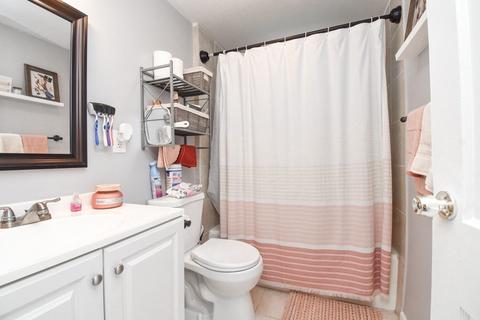 198 Russell St, Springfield, MA 01104 photo 13