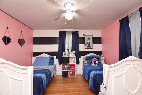 198 Russell St, Springfield, MA 01104 photo 24