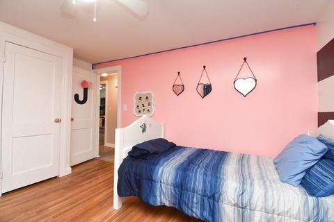 198 Russell St, Springfield, MA 01104 photo 26