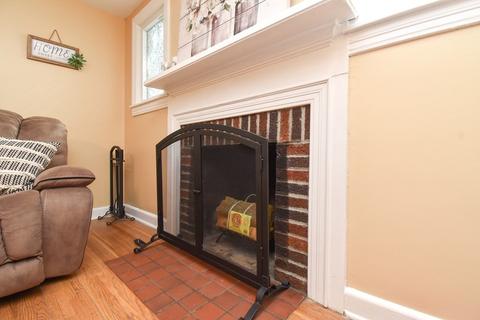 198 Russell St, Springfield, MA 01104 photo 5