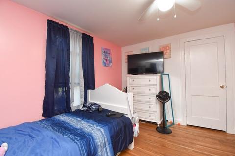 198 Russell St, Springfield, MA 01104 photo 25