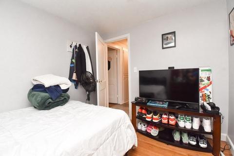 198 Russell St, Springfield, MA 01104 photo 28