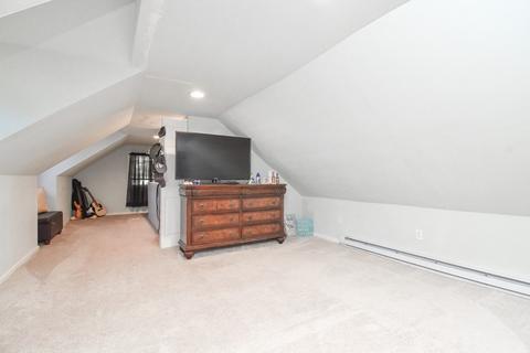 198 Russell St, Springfield, MA 01104 photo 17