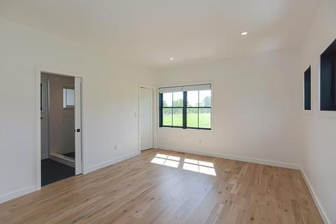 111 Christian Hl, Upton, MA 01568 photo 13