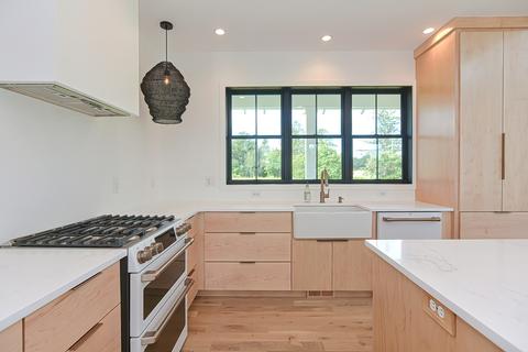 111 Christian Hl, Upton, MA 01568 photo 7