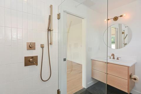 111 Christian Hl, Upton, MA 01568 photo 16