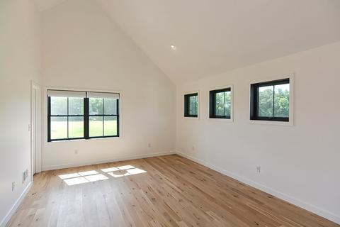 111 Christian Hl, Upton, MA 01568 photo 30