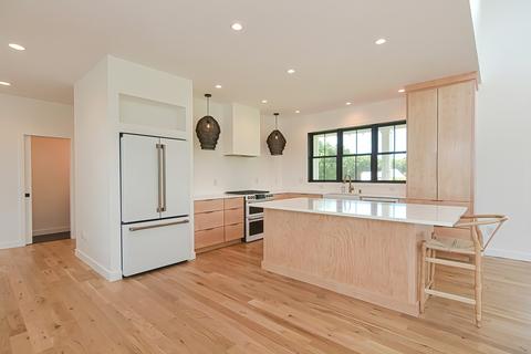 111 Christian Hl, Upton, MA 01568 photo 4