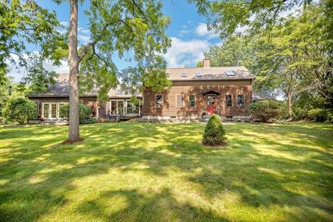 567 Forest St, Dunstable, MA 01827 photo 1