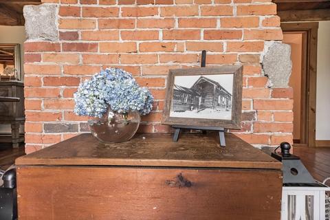 567 Forest St, Dunstable, MA 01827 photo 4