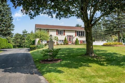 53 Dodge Hill Rd, Sutton, MA 01590 photo 2