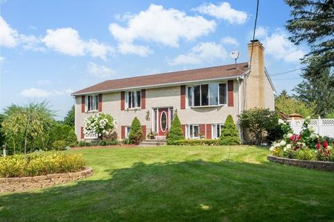 53 Dodge Hill Rd, Sutton, MA 01590 photo 1