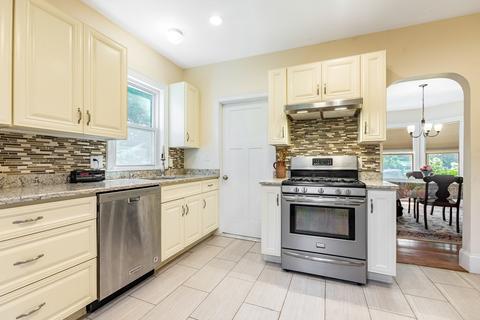 8 Summer Hill Rd, Maynard, MA 01754 photo 11