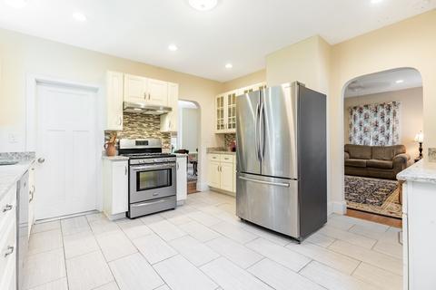 8 Summer Hill Rd, Maynard, MA 01754 photo 10