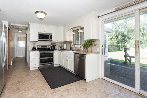 42 Kulig St, Springfield, MA 01104 photo 14