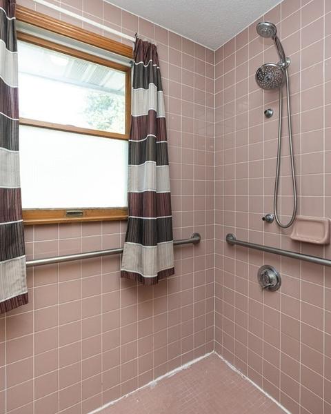 42 Kulig St, Springfield, MA 01104 photo 24