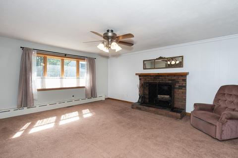 42 Kulig St, Springfield, MA 01104 photo 9