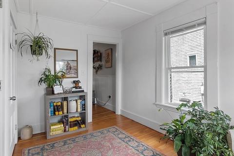 20 Burnham St, Gloucester, MA 01930 photo 5