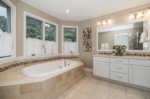 7 Madison Ave, Danvers, MA 01923 photo 13
