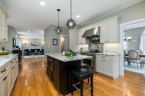 7 Madison Ave, Danvers, MA 01923 photo 4