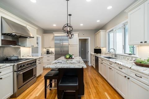 7 Madison Ave, Danvers, MA 01923 photo 5