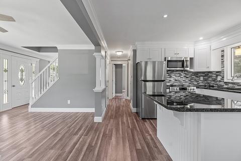 1 James St, Derry, NH 03038 photo 7