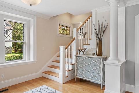 7 Winthrop Rd, Lexington, MA 02421 photo 3