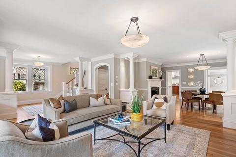 7 Winthrop Rd, Lexington, MA 02421 photo 5